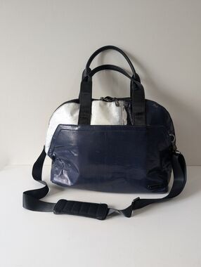 Rareform Crossbody Tote / Duffle Bag  Navy - Large